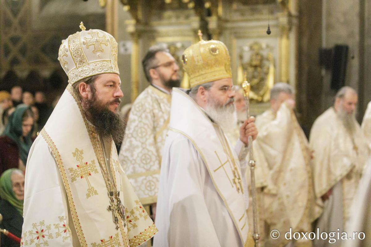 Liturghie arhierească la Catedrala Mitropolitană din Iași  în cinstea Sfinților Trei Ierarhi / Foto: pr. Silviu Cluci